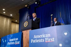 Gobierno de Trump congela informes y publicaciones de agencias de salud