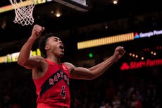 Barnes y Raptors resisten ante Hawks para imponerse 122-119, su 2do triunfo de visita en la campaña