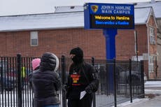 Agentes del Servicio Secreto, no del ICE, visitaron escuela en Chicago, dicen funcionarios