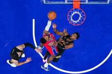 76ers superan a Cavaliers por 132-129 y rompen racha de 7 derrotas