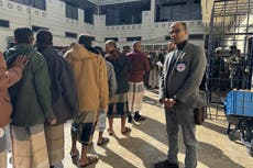 Rebeldes hutíes de Yemen liberan unilateralmente a 153 detenidos de guerra, según Cruz Roja