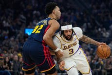 Davis y James llevan a Lakers a triunfo 118-108 sobre Warriors; Curry no anota en 2da mitad