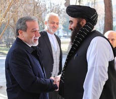 Ministro de Exteriores de Irán se reúne con Talibán en su primera visita a Kabul en ocho años