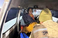 Decenas de personas resultan heridas en estampida durante el festival Maha Kumbh en la India