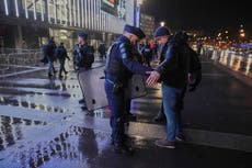 Champions: Policía sa detiene a hinchas de Feyenoord en la frontera antes de partido en Lille