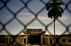 Lo que debe saber sobre la Bahía de Guantánamo, la base donde Trump enviará a migrantes criminales