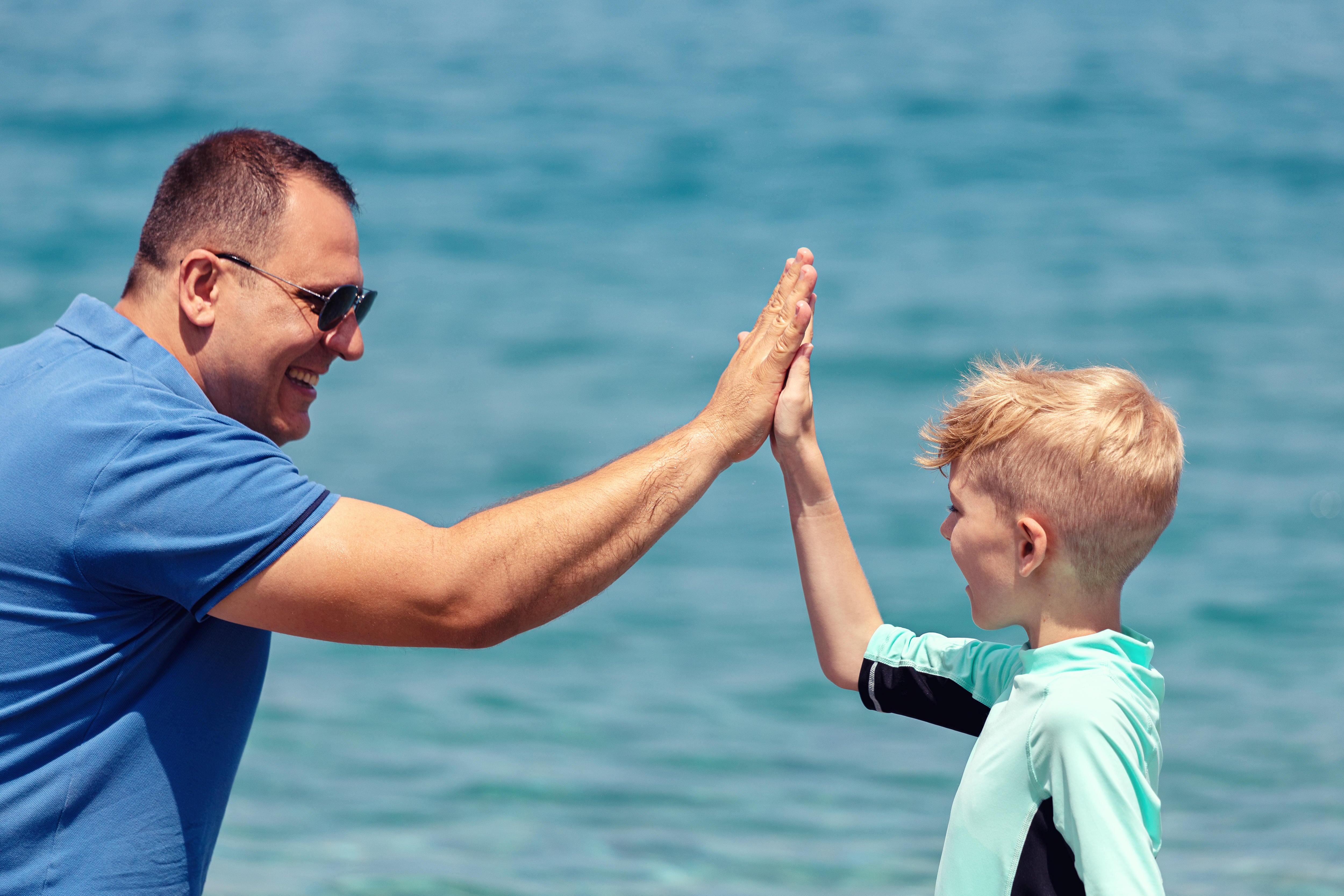 Padre e hijo (Alamy/PA)