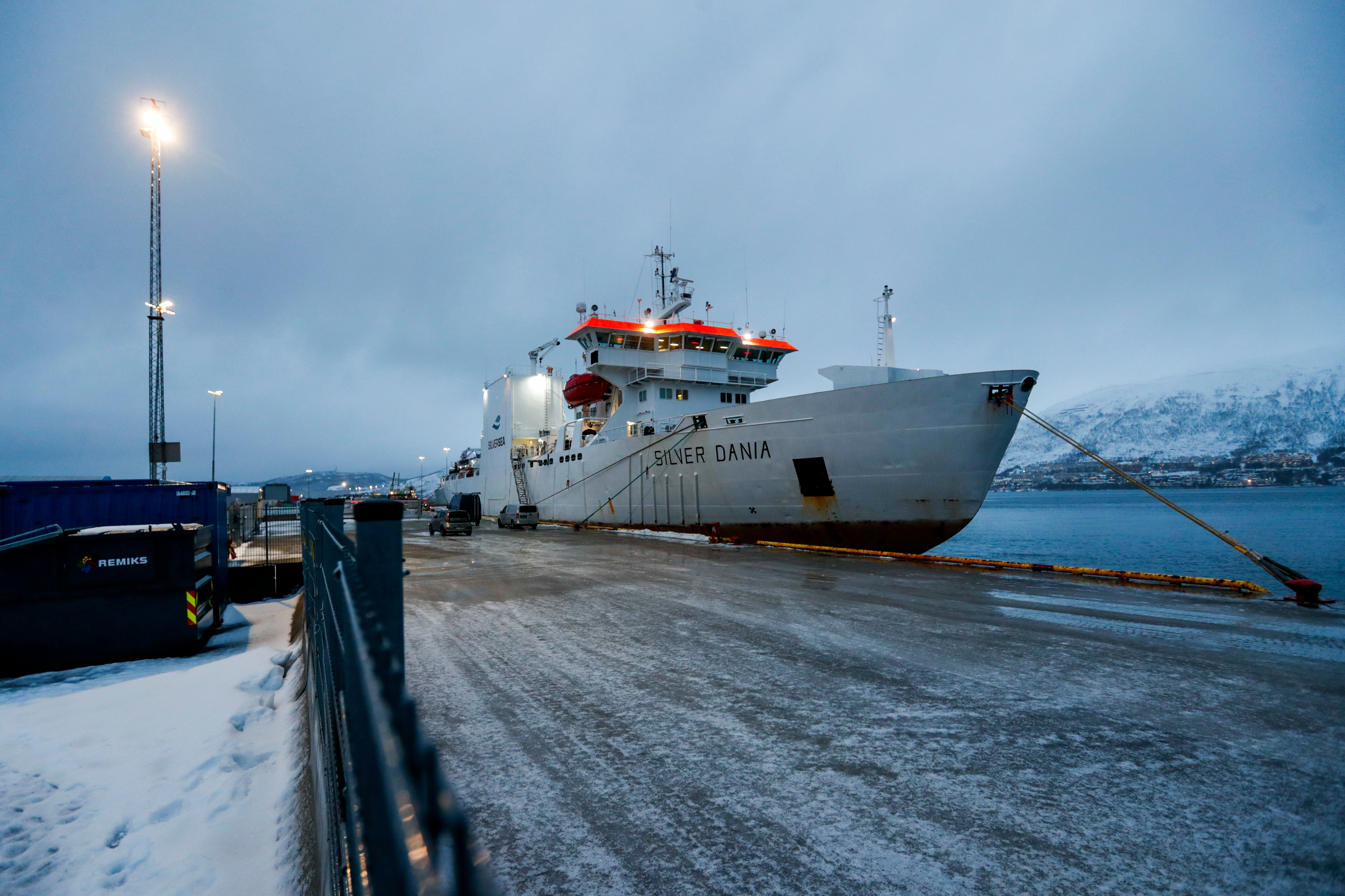 NORUEGA-FIBRA ÓPTICA