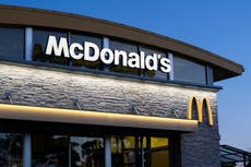 McDonald’s modificará, pero no eliminará, un programa de becas para estudiantes latinos tras demanda