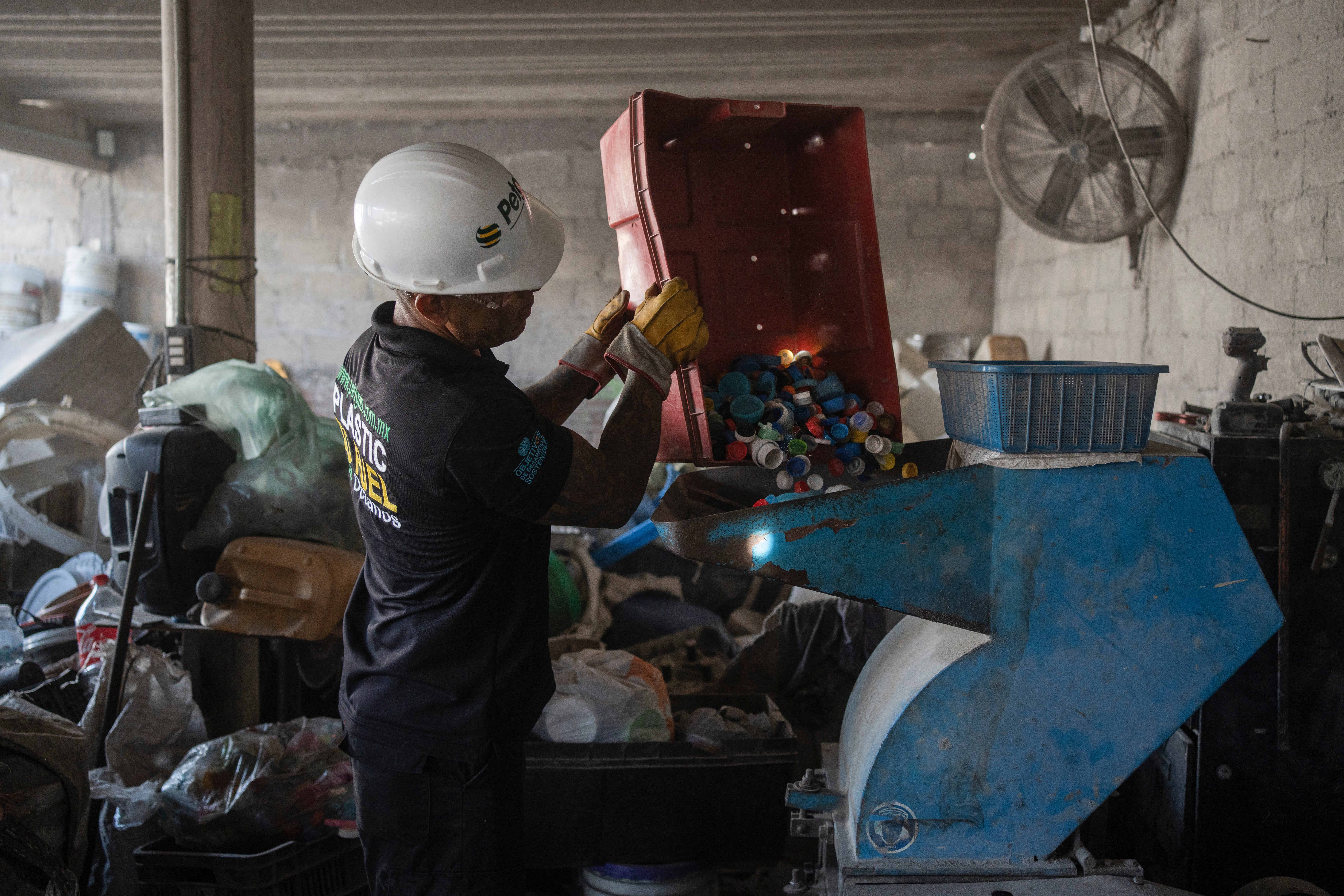 AMN-GEN MÉXICO-DE PLÁSTICO A COMBUSTIBLE