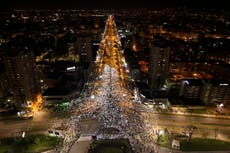 Bloqueos y gran manifestación en Serbia al cumplirse 3 meses de la tragedia en estación de trenes