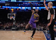 LeBron logra triple-doble y otra victoria en el Madison Square Garden; Lakers vencen a Knicks