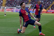 Barcelona vence 1-0 al Alavés y se acerca al Real Madrid, líder de la liga española