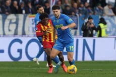 Man United firma al lateral Dorgu de Lecce, el primer fichaje bajo Rubén Amorim.