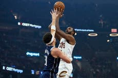 Cavaliers logran 26 triples en victoria 144-101 sobre Mavericks tras traspaso de Doncic