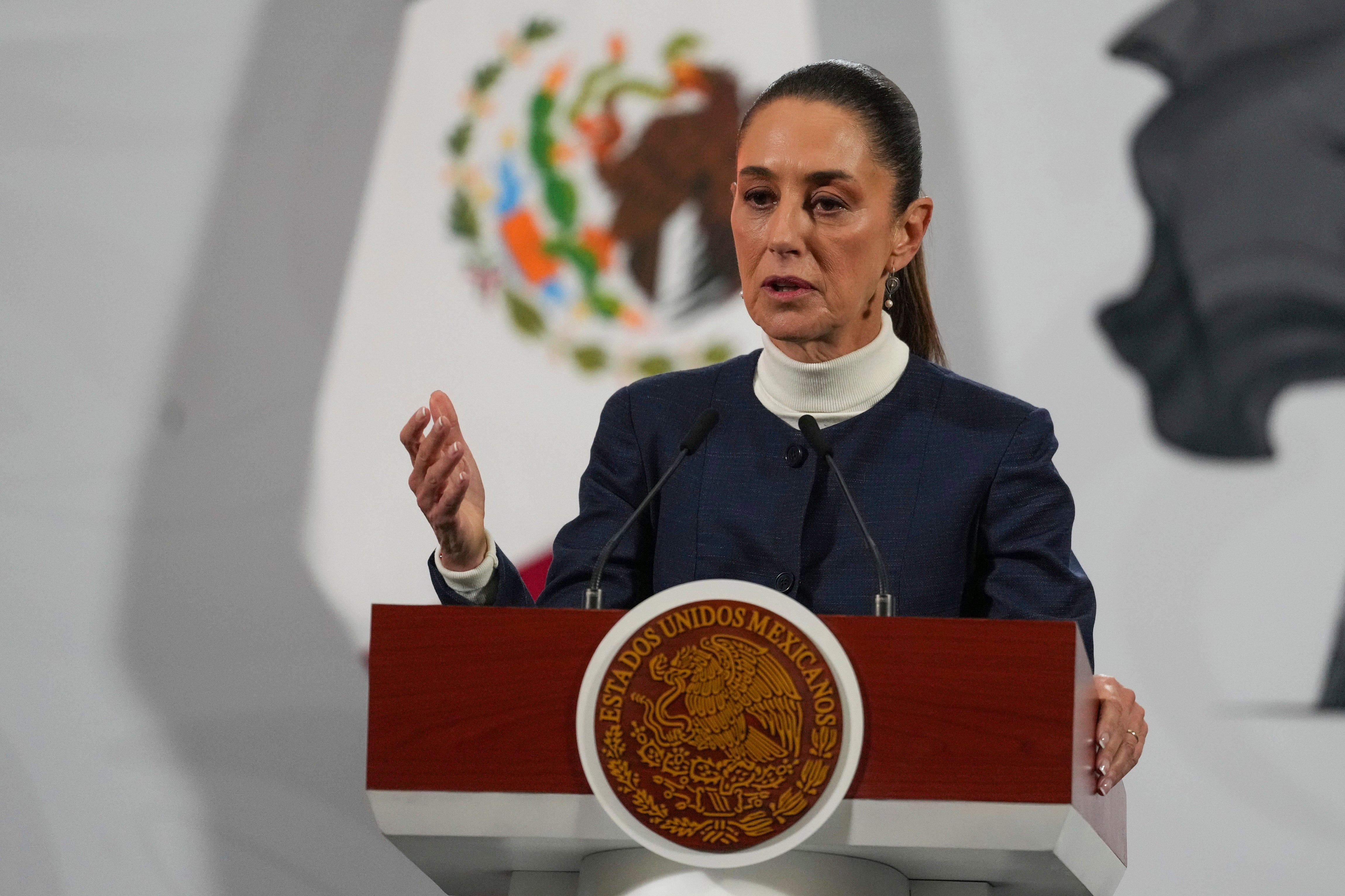 La presidenta de México, Claudia Sheinbaum, ofrece su conferencia de prensa matutina en el Palacio Nacional de la Ciudad de México, el 3 de febrero