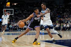 Kings logran victoria de 116-114 en campo de los Timberwolves tras traspasar a Fox
