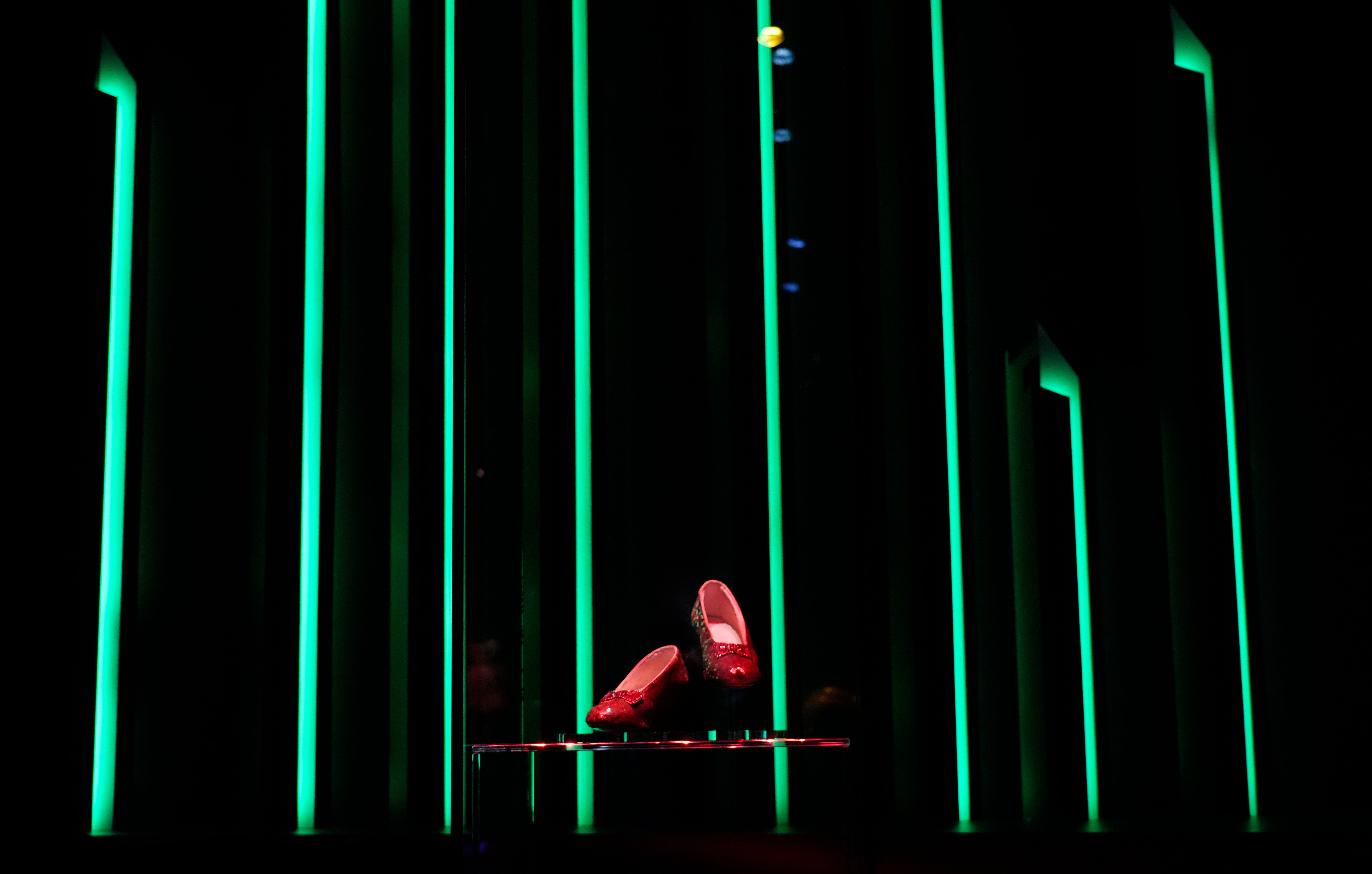 MUSEO DE LA ACADEMIA-EXPOSICIÓN DEL COLOR