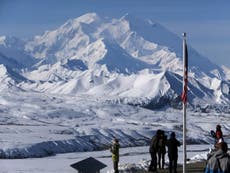 Legislatura de Alaska pide a Trump mantener nombre de Denali en lugar de cambiarlo a Monte McKinley