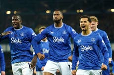 Everton empata en el descuento ante Liverpool en el último derbi de Merseyside en Goodison Park