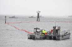 Tripulantes de la Marina se eyectan de avión antes de que se estrellara frente a costa de San Diego