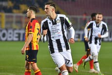 Una disputa sobre quién ejecuta el penal opaca la victoria del Udinese sobre el Lecce en la Serie A