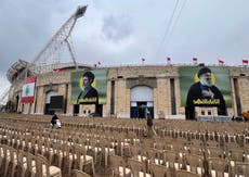 Miles de personas asisten al funeral del fallecido líder de Hezbollah, 5 meses después de su muerte