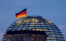 Una Alemania descontenta vota en comicios centrados en economía, migración y fuerza de ultraderecha