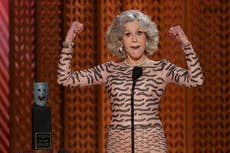 Jane Fonda ofrece un momento de resistencia política en los premios SAG