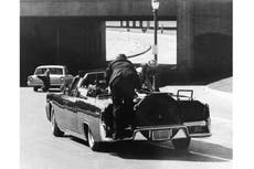 Clint Hill, agente del Servicio Secreto que saltó al auto de JFK tras atentado, muere a los 93 años