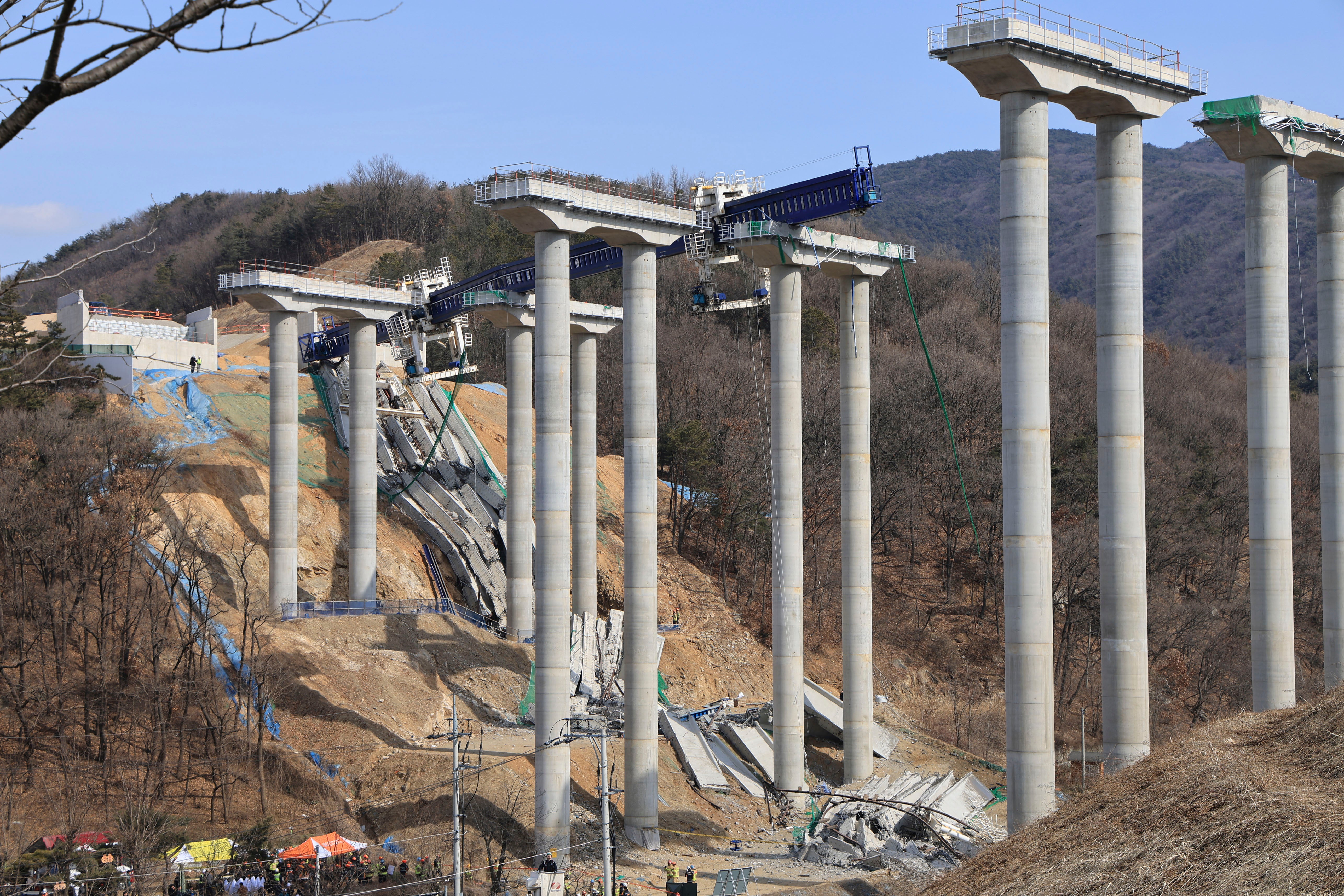 SURCOREA-CARRETERA