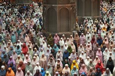 Millones de musulmanes en Indonesia celebran el comienzo del mes sagrado del Ramadán