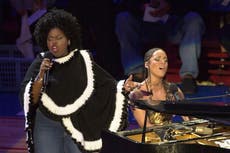 Elogian a la cantante Angie Stone tras su muerte en un accidente vial