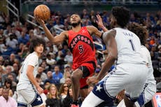 Quickley ayuda a los Raptors a vencer 104-102 al Magic con gran segunda mitad