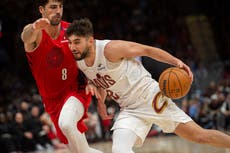 Ty Jerome critica a los árbitros tras 53 faltas señaladas en el juego entre Cavaliers y Blazers
