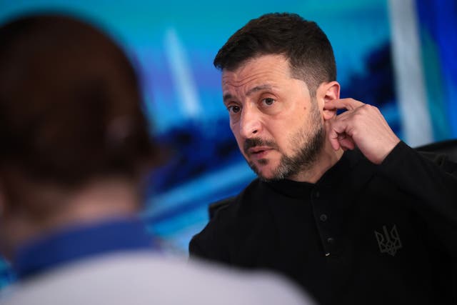 <p>El presidente ucraniano, Volodymyr Zelensky, en los estudios de Fox News en Washington, DC</p>