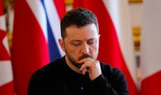 Sin la ayuda de EEUU, Zelenskyy tiene pocas opciones, excepto reparar su relación con la Casa Blanca