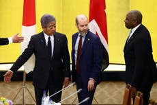 Ministros de Japón y RU acuerdan promover libre comercio ante amenazas arancelarias de Trump