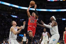 Giddey anota 26 puntos y Bulls remontan déficit de 17 unidades para vencer 114-109 a Heat