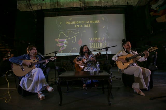 CUBA-MUJERES TRESERAS