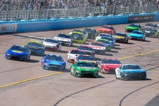 Bell supera a Hamlin en Phoenix y gana tercera carrera consecutiva de NASCAR Cup Series