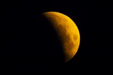 Luna de sangre: raro eclipse lunar ilumina el cielo de rojo