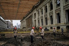 Miles de restos arqueológicos son hallados en restauración de la temida zona del Bronx en Bogotá