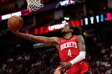 Jalen Green anota 28 y los Rockets vencen 117-114 a los Bulls