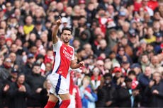 Arsenal reduce distancia con Liverpool tras derrotar 1-0 a Chelsea en la Premier
