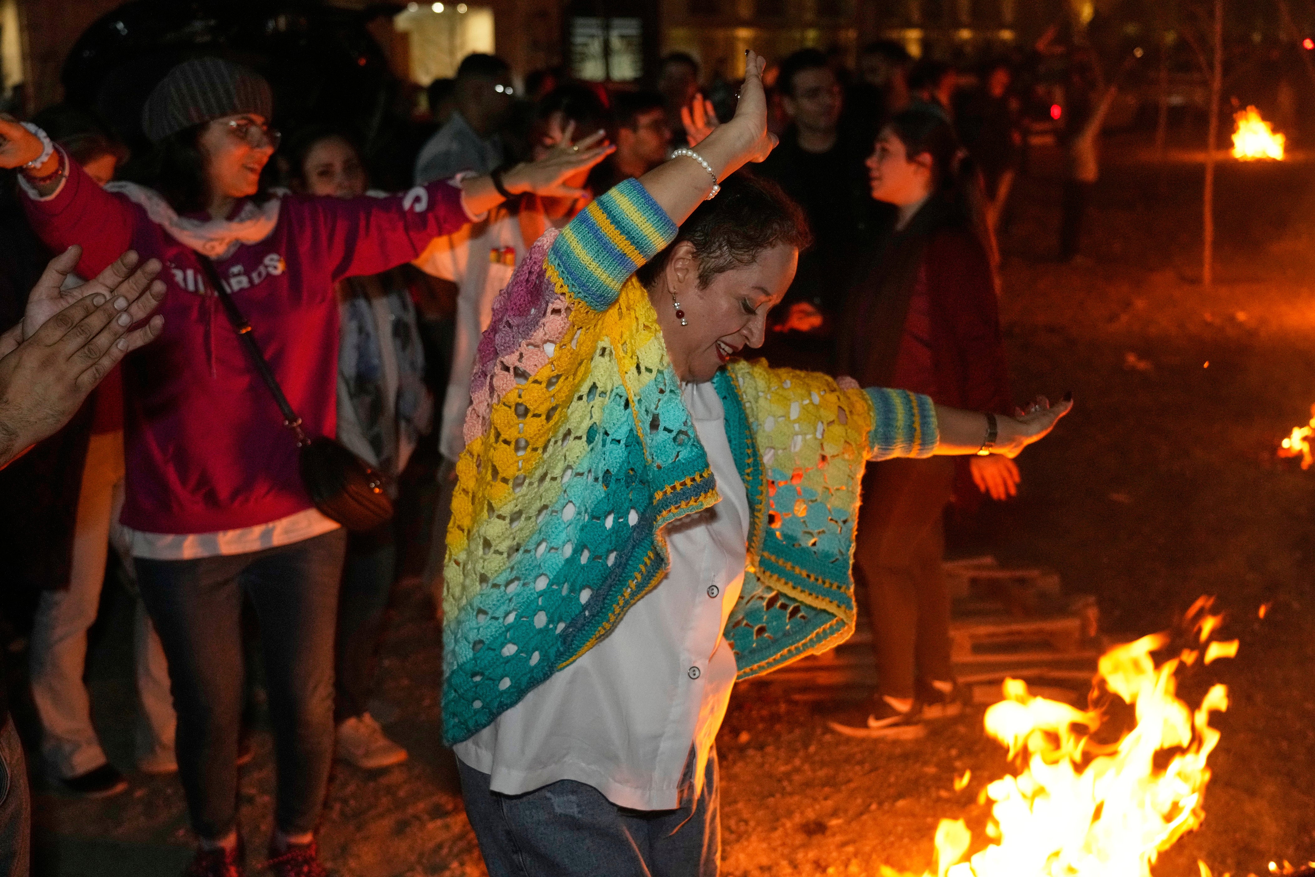 MOR-GEN IRÁN-FESTIVAL FUEGO