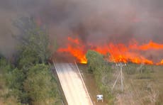 Incendio en Texas provoca evacuaciones mientras Arkansas y Florida también luchan contra el fuego