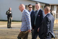 Hegseth refuerza presencia de buques de guerra y portaaviones en Oriente Medio