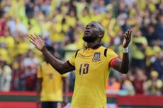 Co doblete de Enner Valencia, Ecuador derrota 2-1 a Venezuela y acaricia el Mundial