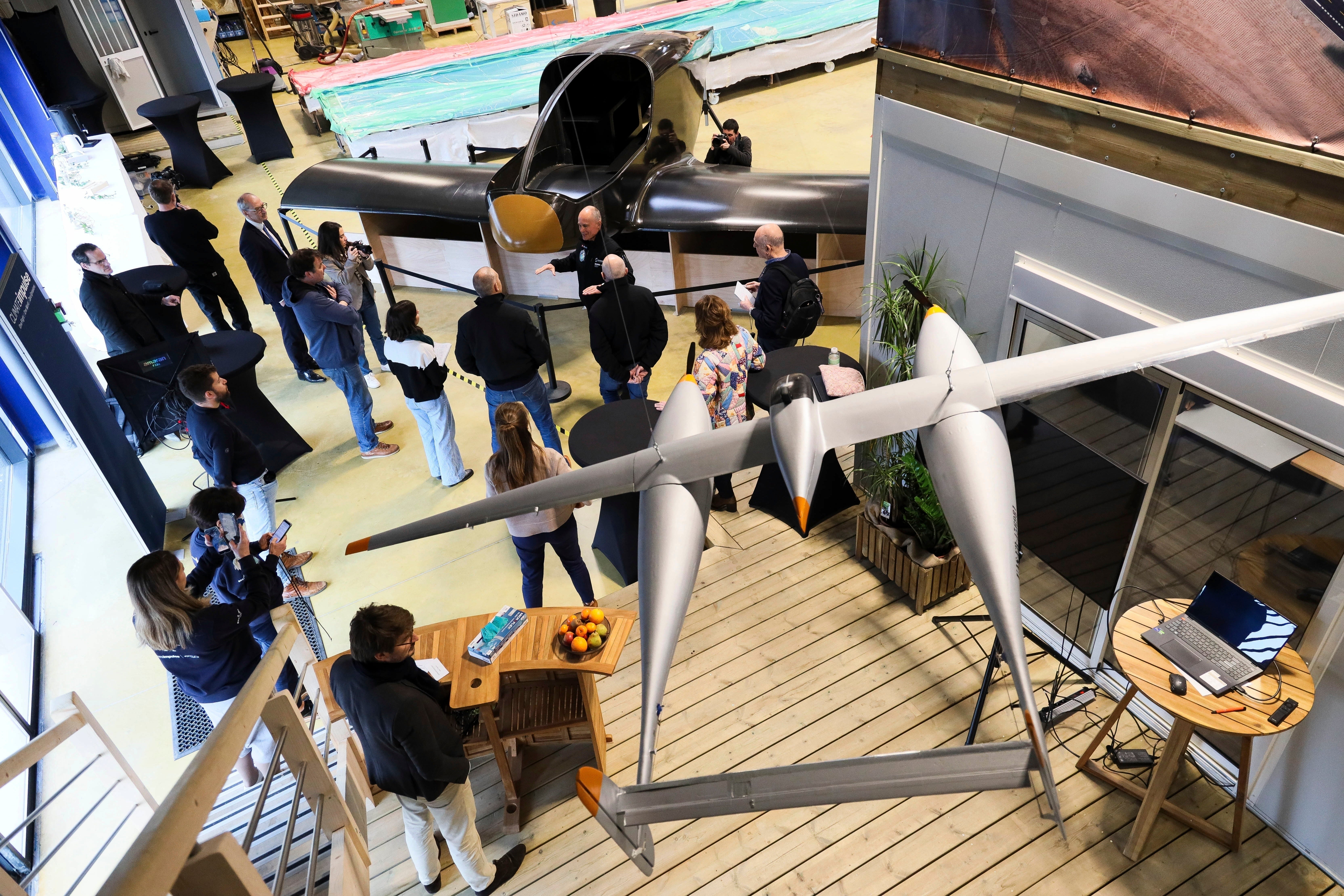 FRANCIA-AVIÓN-HIDRÓGENO